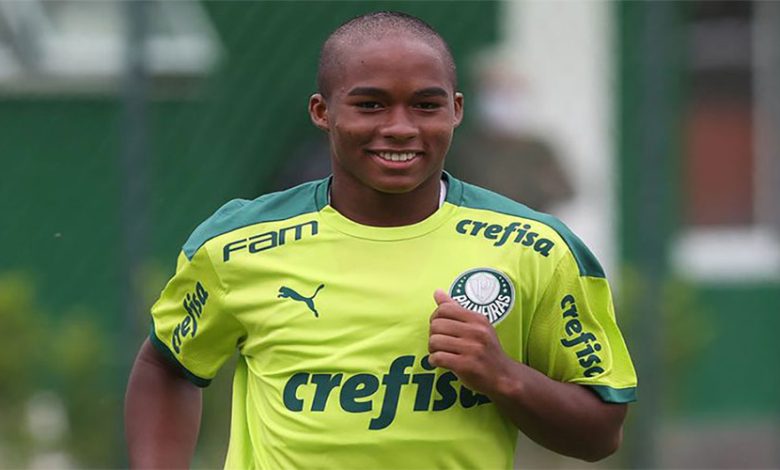 زیر سایه آردا: اندریک چنگی به دل نزد