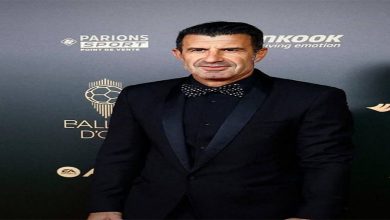 فیگو: توپ طلا دیگر یک جایزه معتبر نیست!