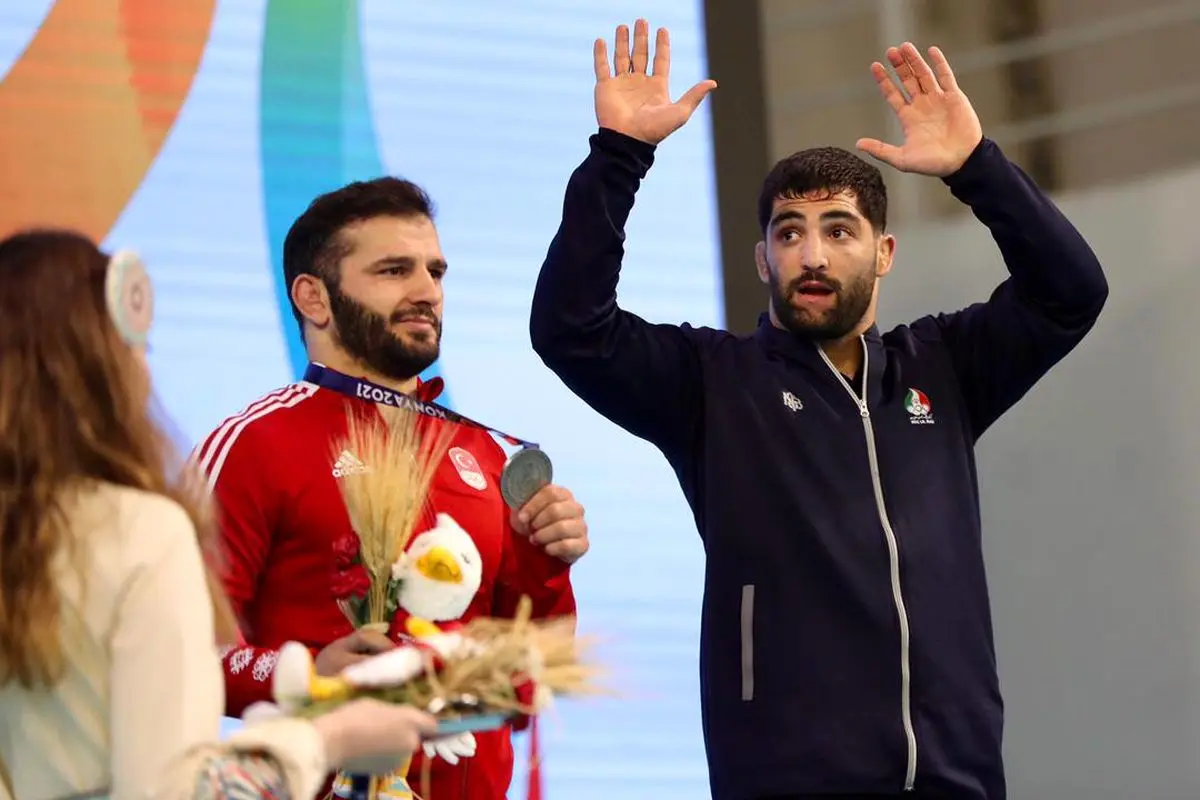 Ali Savad Kouhi  wallpaper